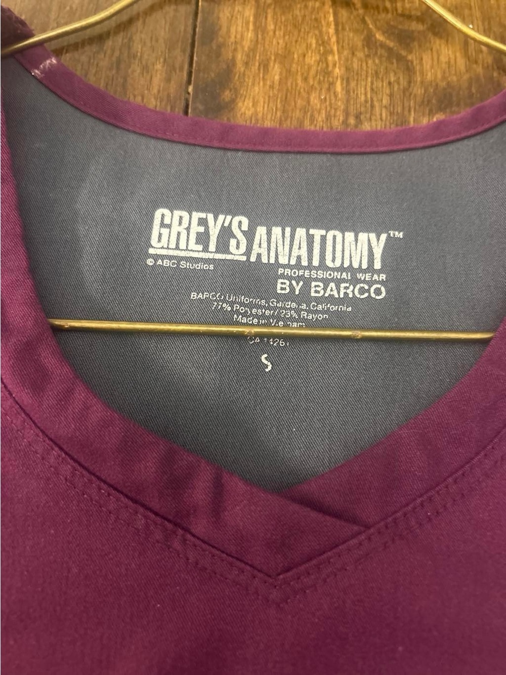 Grey's Anatomy Men's Plum V-Neck Scrub Top